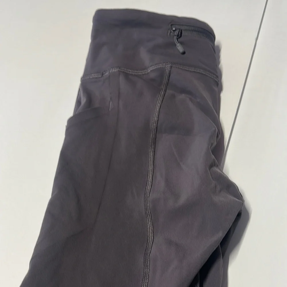 Stylish Black Leggings with Logo Accent